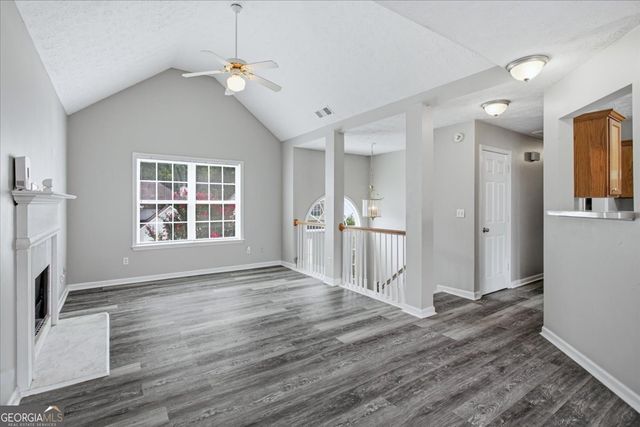 8039 Mustang Lane, Riverdale, GA 30274