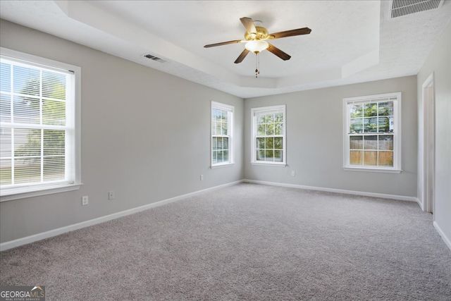 8039 Mustang Lane, Riverdale, GA 30274