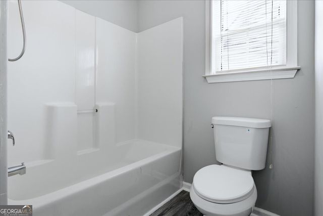 8039 Mustang Lane, Riverdale, GA 30274