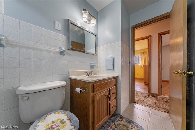 5884 Michael Drive, Brook Park, OH 44142