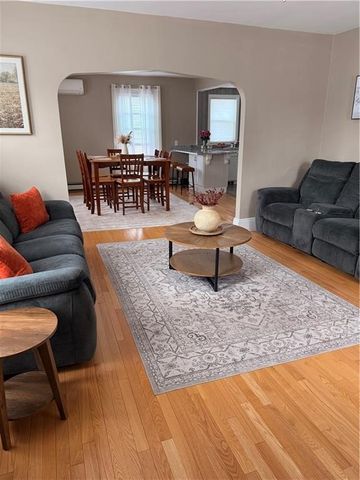 1289 Cranston Street, Cranston, RI 02920