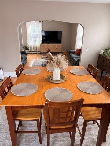 1289 Cranston Street, Cranston, RI 02920
