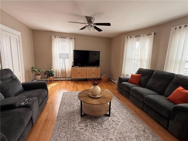 1289 Cranston Street, Cranston, RI 02920