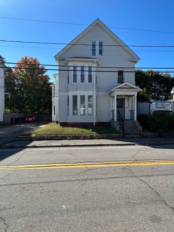 103 Clinton St, Brockton, MA 02302