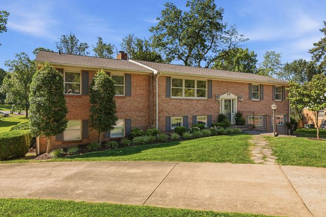4328 Harts Court, Paducah, KY 42001