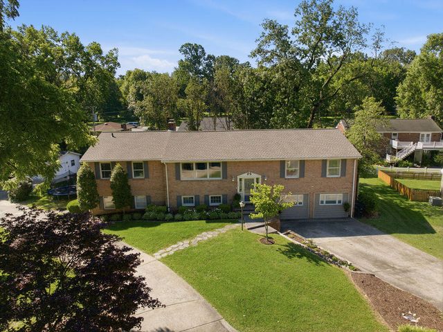 4328 Harts Court, Paducah, KY 42001