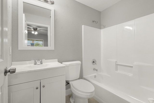 225 12th Street SW, Vero Beach, FL 32962