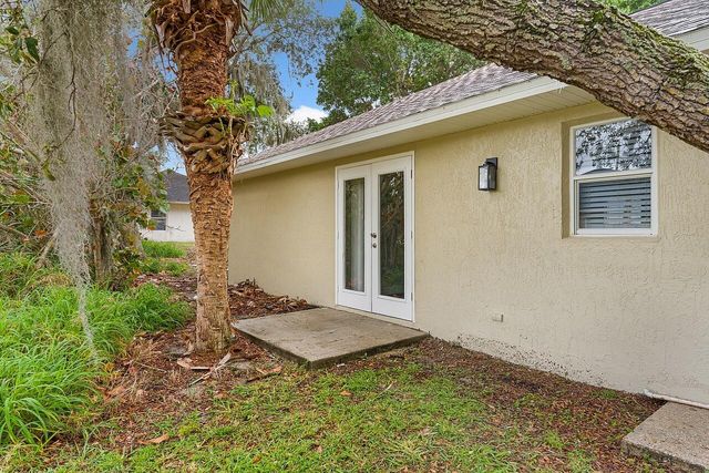 225 12th Street SW, Vero Beach, FL 32962