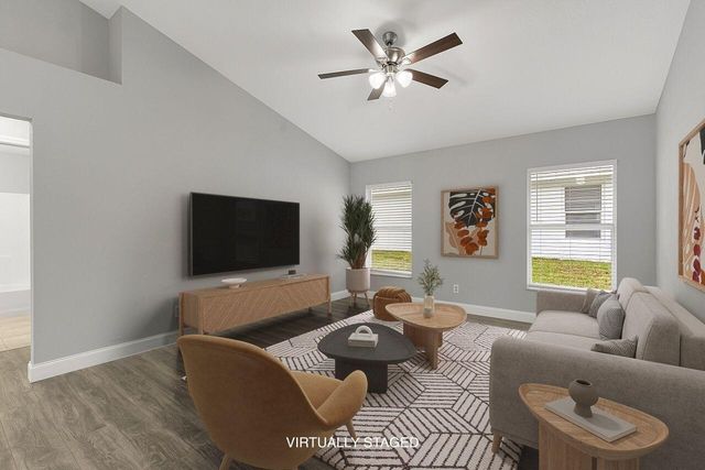 225 12th Street SW, Vero Beach, FL 32962