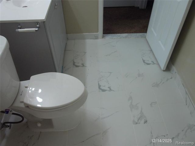 22843 Grove Street, Saint Clair Shores, MI 48080