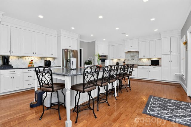 9704 Saddle Avenue, Waxhaw, NC 28173