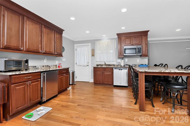 9704 Saddle Avenue, Waxhaw, NC 28173