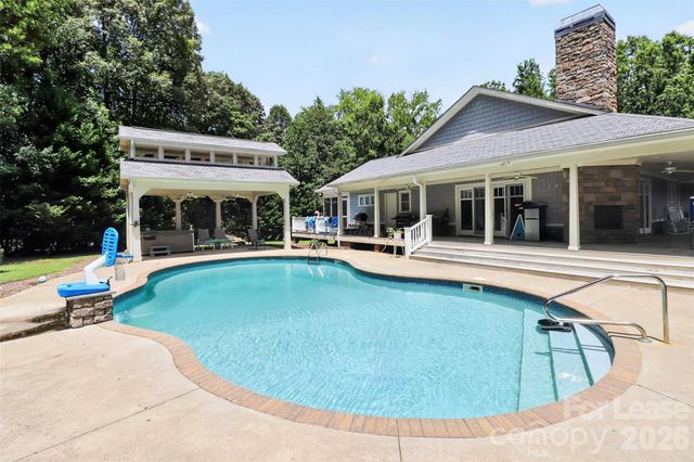 9704 Saddle Avenue, Waxhaw, NC 28173