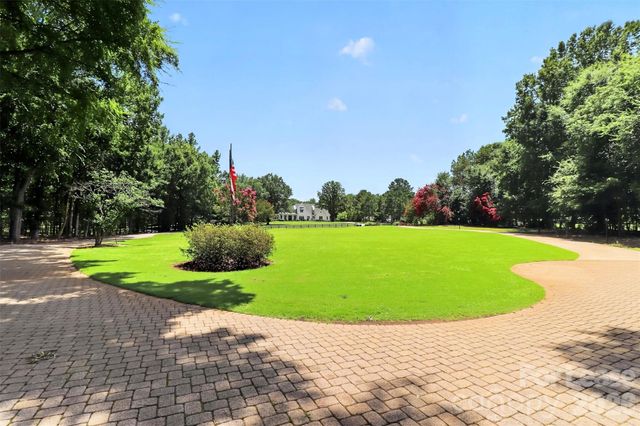 9704 Saddle Avenue, Waxhaw, NC 28173