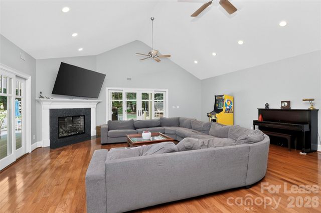 9704 Saddle Avenue, Waxhaw, NC 28173