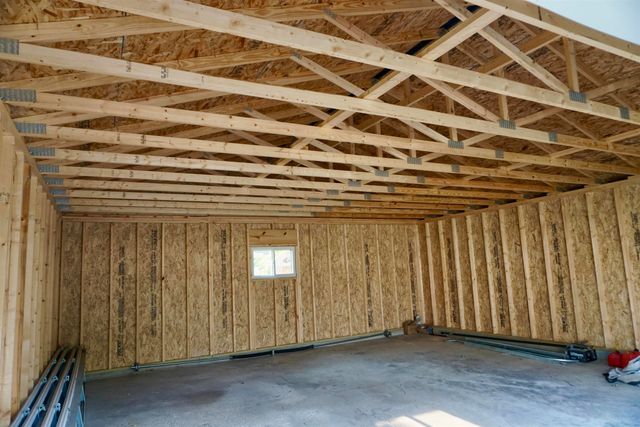 525 Helmet Avenue, Waterloo, IA 50703