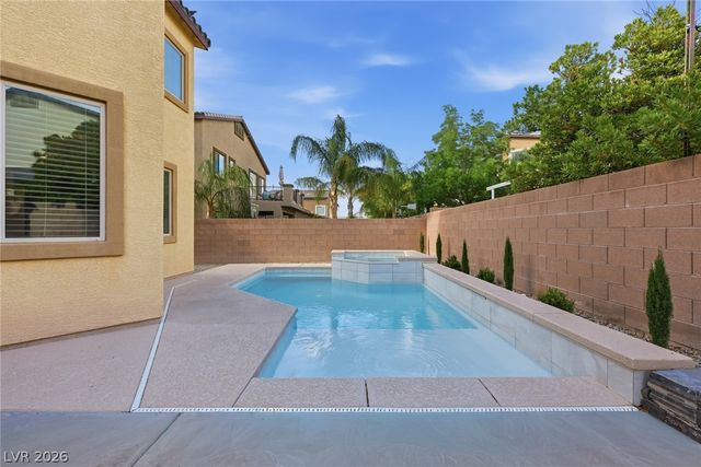 6144 Barby Cove Street, Las Vegas, NV 89148
