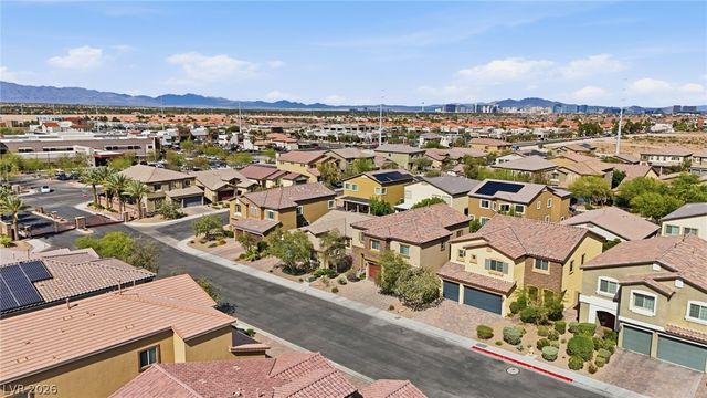 6144 Barby Cove Street, Las Vegas, NV 89148