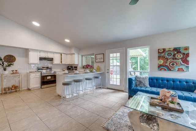 1518 Coffeyville Trail, Grand Prairie, TX 75052