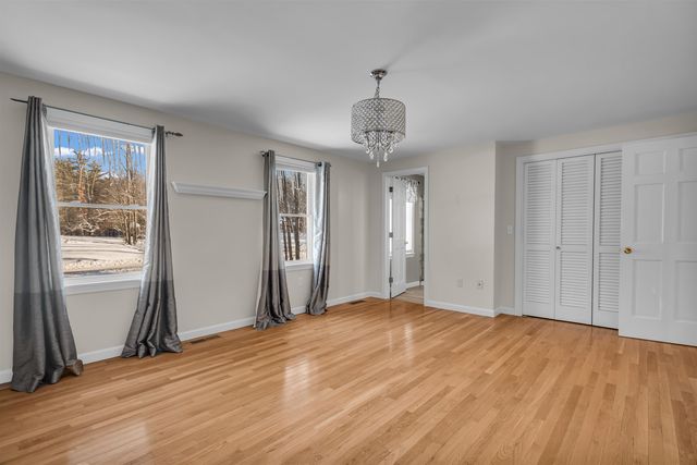 22 Parker Drive, Merrimack, NH 03054