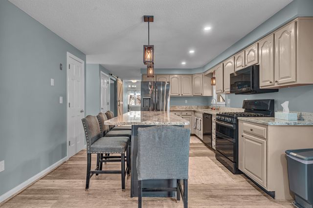 22 Parker Drive, Merrimack, NH 03054