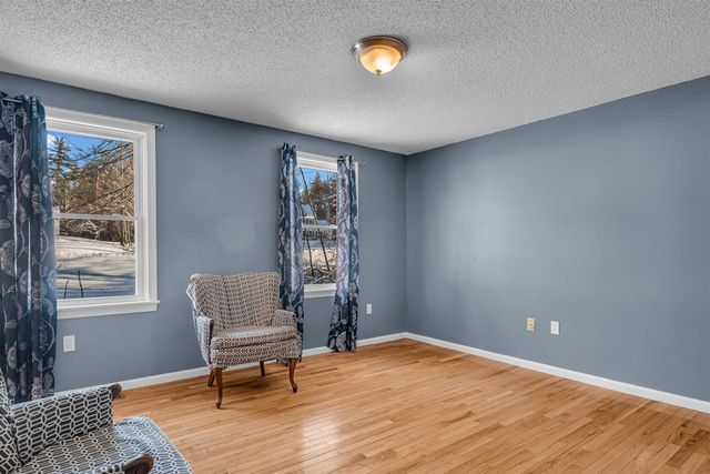 22 Parker Drive, Merrimack, NH 03054