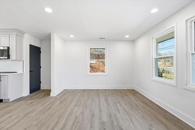 222 Jacksonian Dr, Hermitage, TN 37076