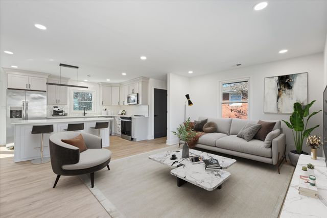 222 Jacksonian Dr, Hermitage, TN 37076