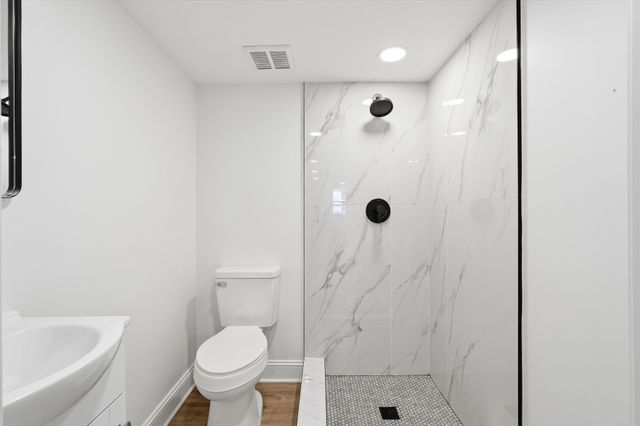 222 Jacksonian Dr, Hermitage, TN 37076