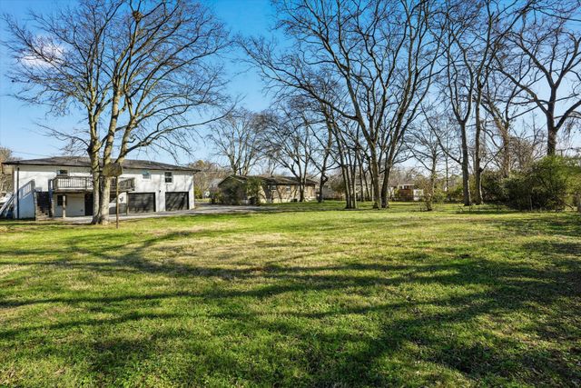 222 Jacksonian Dr, Hermitage, TN 37076