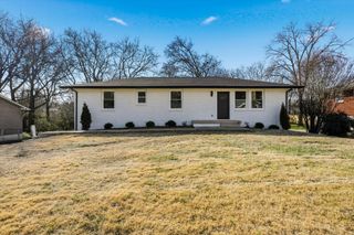 222 Jacksonian Dr, Hermitage, TN 37076