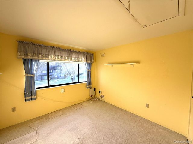 1801 Holly Walk, Poughkeepsie, NY 12603