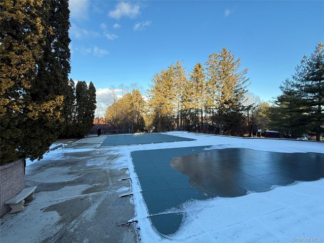 1801 Holly Walk, Poughkeepsie, NY 12603