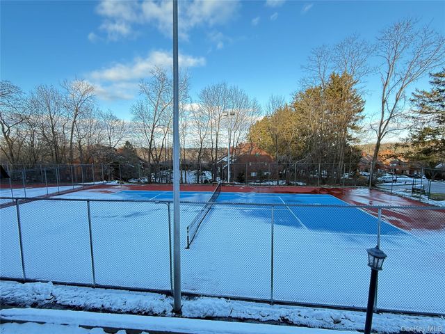 1801 Holly Walk, Poughkeepsie, NY 12603