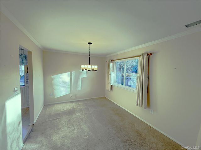 1801 Holly Walk, Poughkeepsie, NY 12603