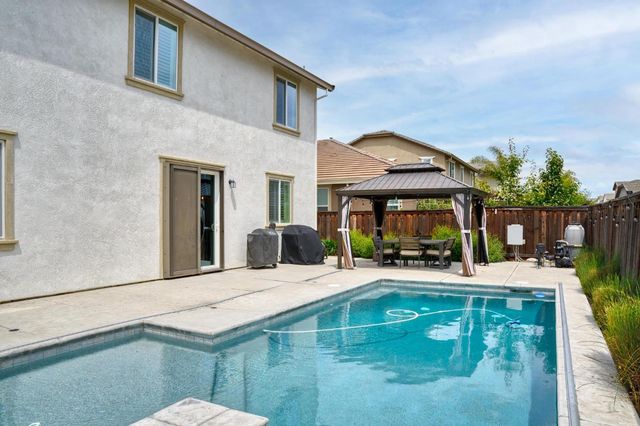 1784 Water Lily Ct, Lathrop, CA 95330