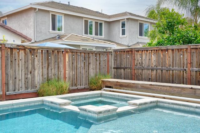 1784 Water Lily Ct, Lathrop, CA 95330