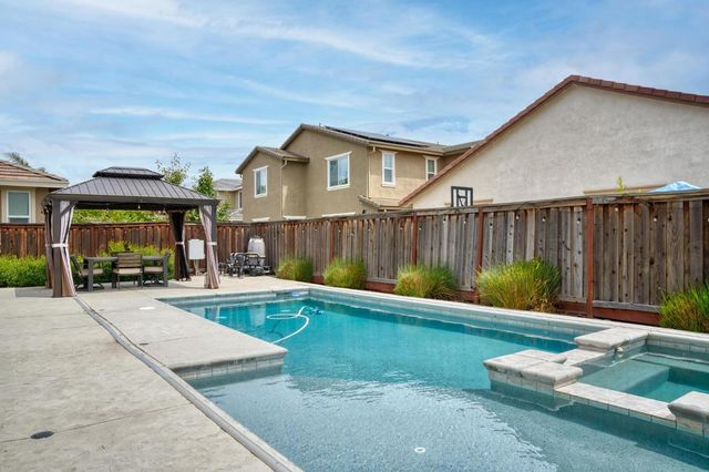 1784 Water Lily Ct, Lathrop, CA 95330