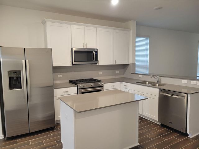 549 Pickrell LOOP, Liberty Hill, TX 78642