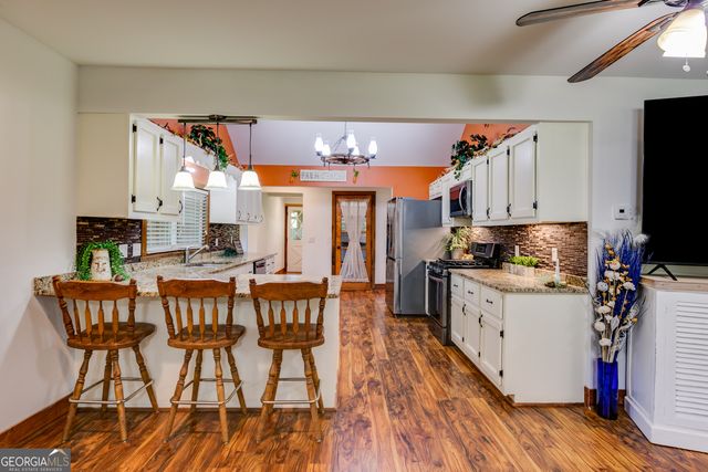 894 Lake Circle Road, Buchanan, GA 30113