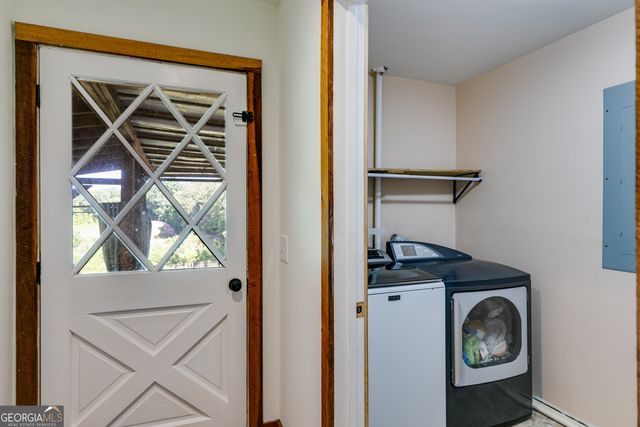 894 Lake Circle Road, Buchanan, GA 30113