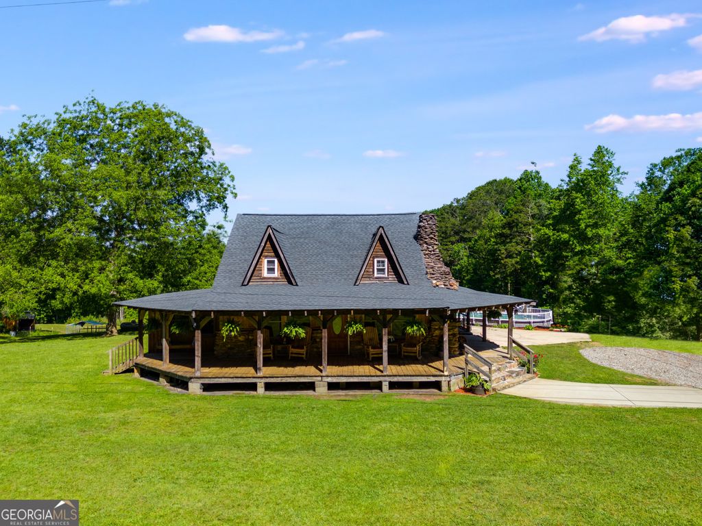 894 Lake Circle Road, Buchanan, GA 30113