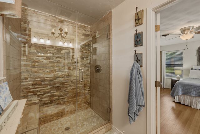 2367 Rockyglen Drive, Dallas, TX 75228