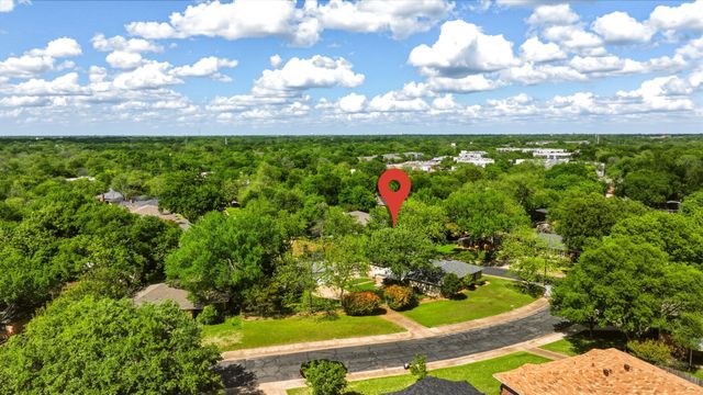 2367 Rockyglen Drive, Dallas, TX 75228