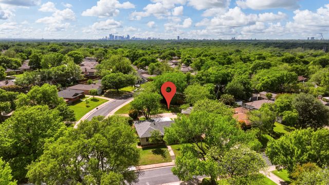 2367 Rockyglen Drive, Dallas, TX 75228