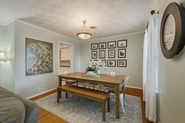 2367 Rockyglen Drive, Dallas, TX 75228