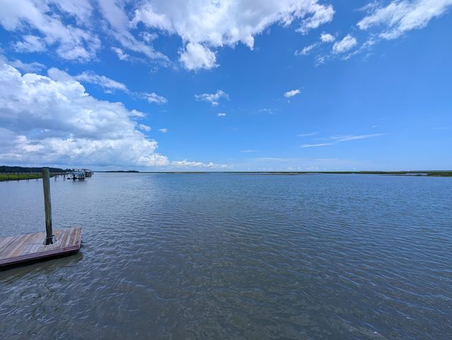 6380 Come About Way, Awendaw, SC 29429