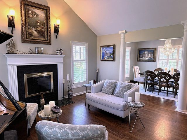 4619 Oak Pointe Drive, Brighton, MI 48116