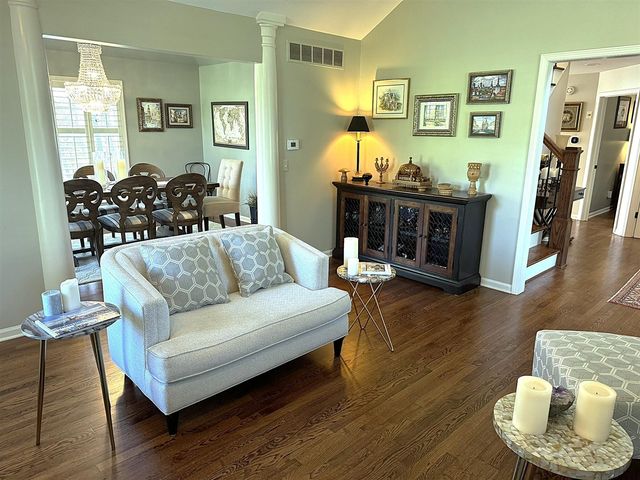 4619 Oak Pointe Drive, Brighton, MI 48116