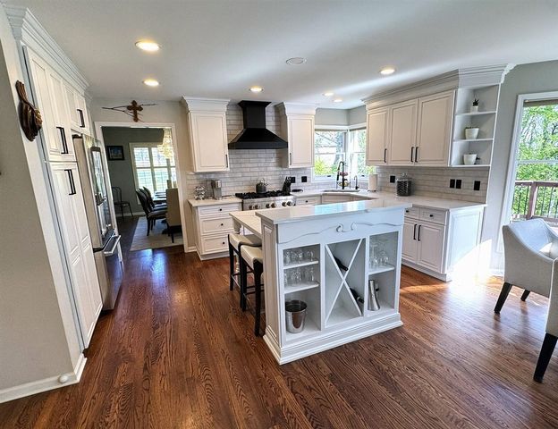 4619 Oak Pointe Drive, Brighton, MI 48116